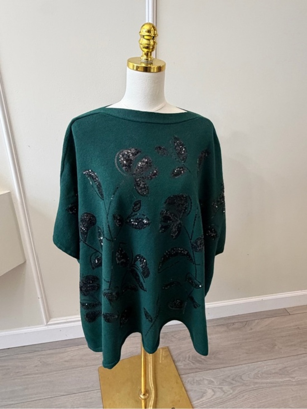 Anne Klein Emerald Green Sequin Floral Poncho Top